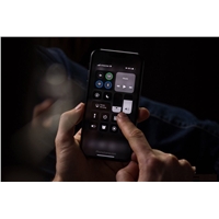 苹果 iPhone XR 指纹识别， 3D压力屏， 面部识别功能
